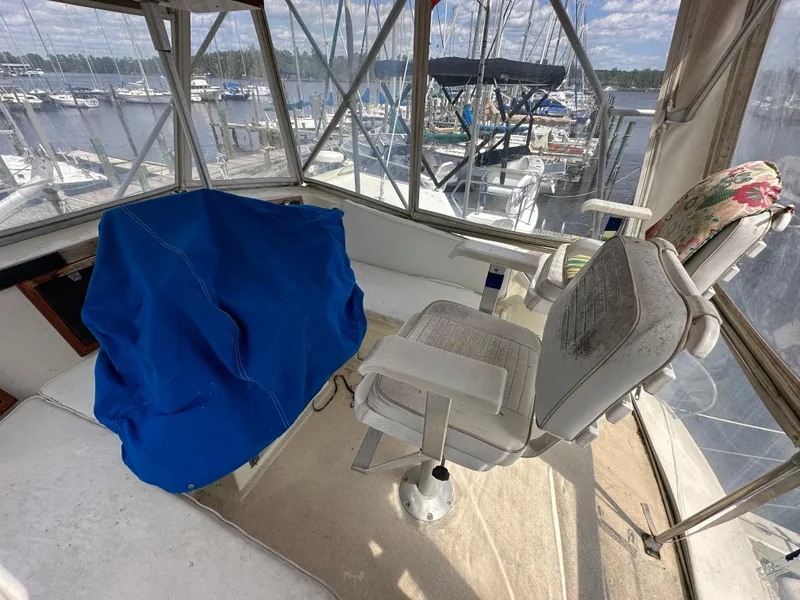 Slide: The Image of 1968 Hatteras 40 ft. - 13