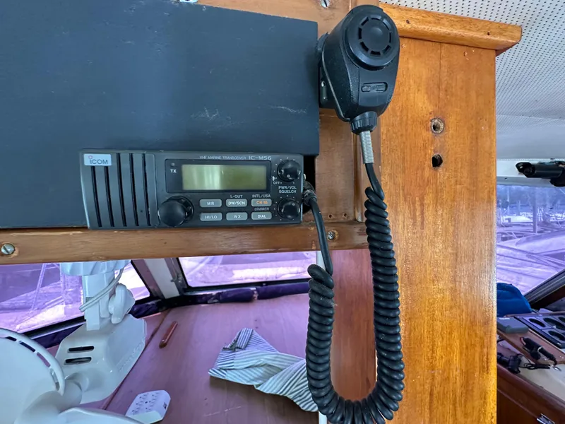 Slide: The Image of 1968 Hatteras 40 ft. - 25