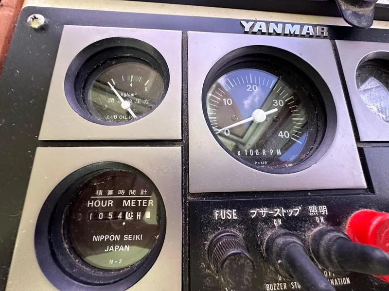 Slide: The Image of 1968 Hatteras 40 ft. - 52