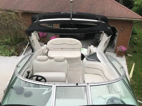 Slide: The Image of Crownline Boats 270 CR 2005 - 2