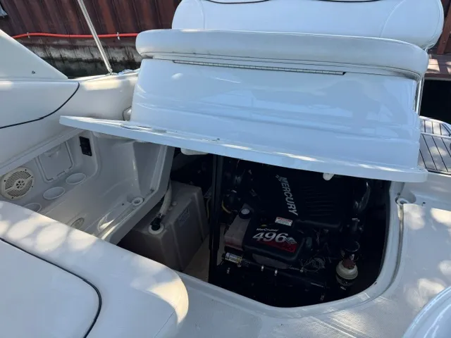Slide: The Image of Crownline Boats 270 CR 2005 - 28