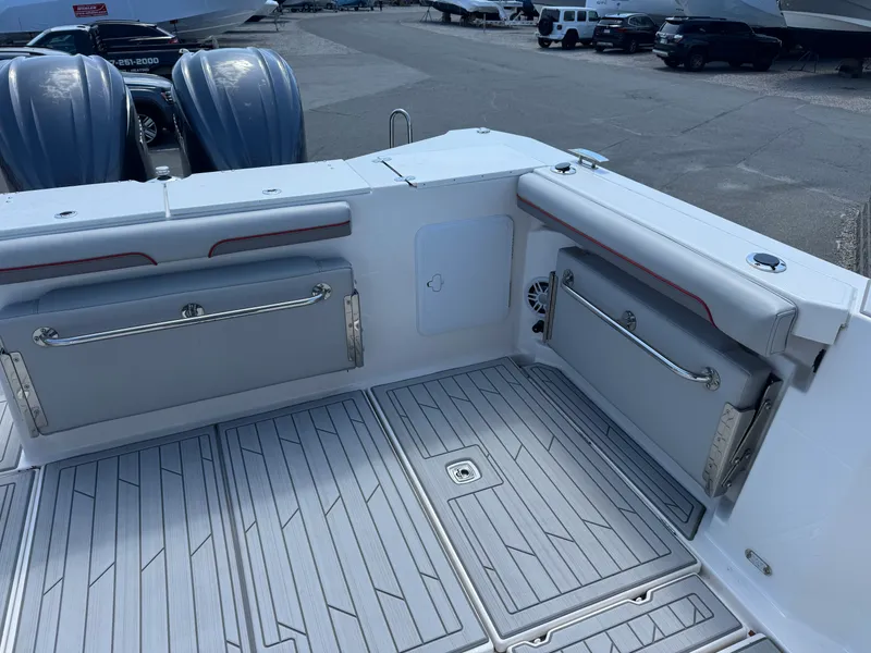 Slide: The Image of Solara S 310 CW 2023 - 14