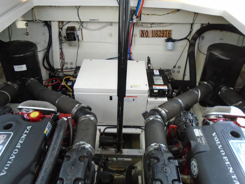 Slide: The Image of Larson 370 CABRIO 2006 - 20