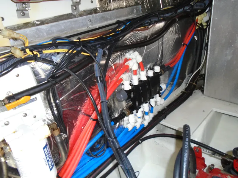 Slide: The Image of Larson 370 CABRIO 2006 - 23