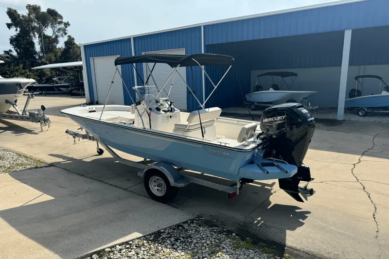 Slide: The Image of Boston Whaler 170 Montauk 2025 - 5
