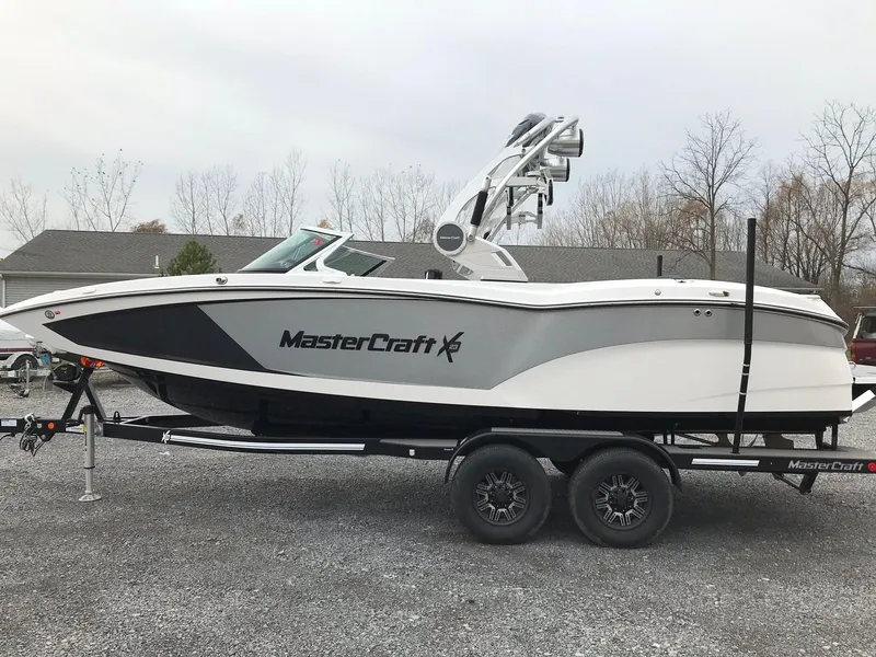 Slide: The Image of MasterCraft X23 2018 - 5