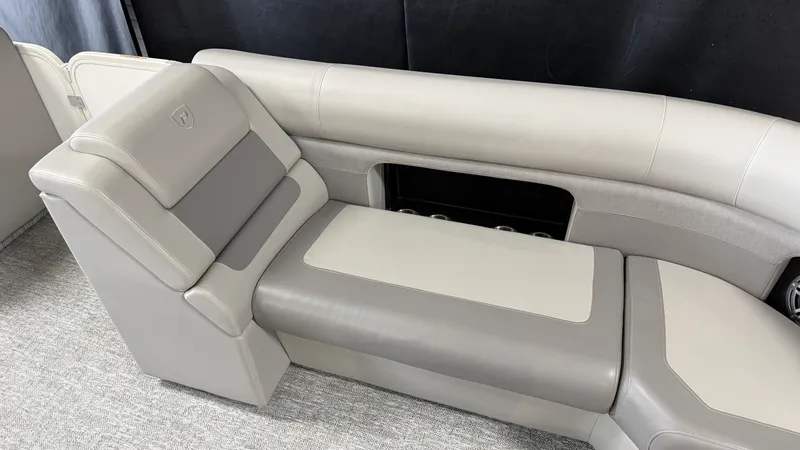 Slide: The Image of Premier 230 SUNSATION 2024 - 23