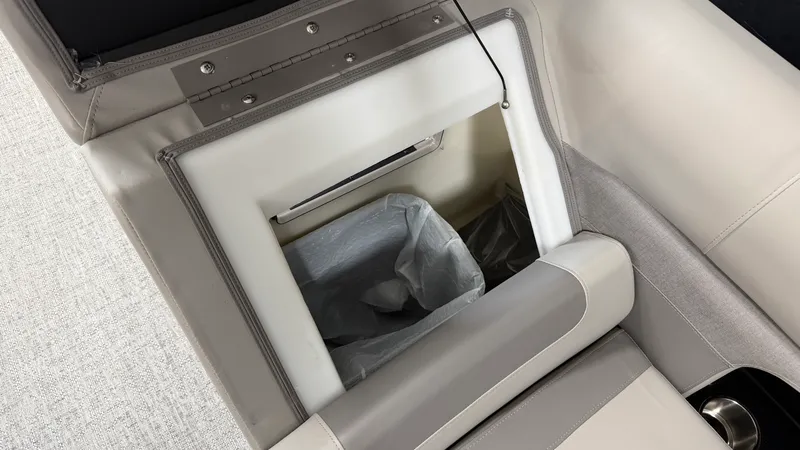 Slide: The Image of Premier 230 SUNSATION 2024 - 27