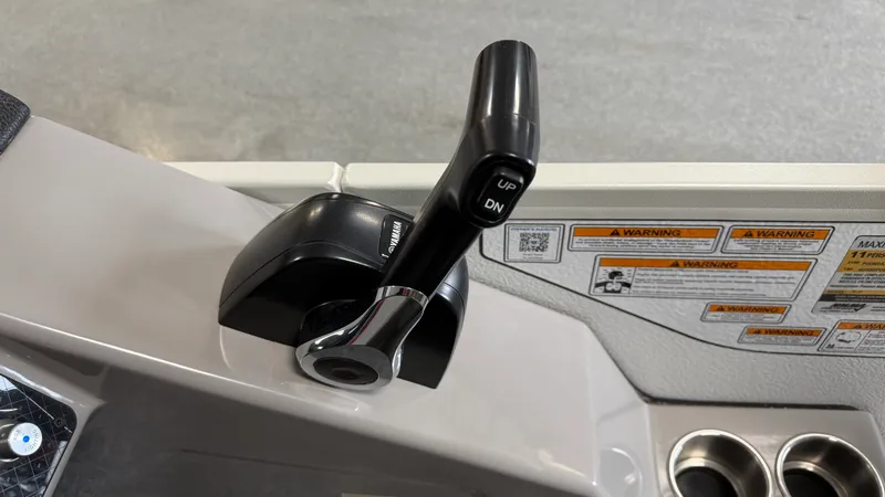 Slide: The Image of Premier 230 SUNSATION 2024 - 36