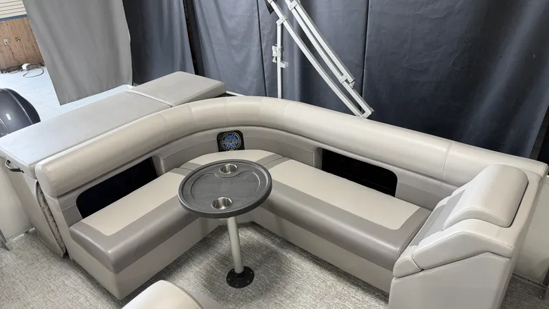 Slide: The Image of Premier 230 SUNSATION 2024 - 47