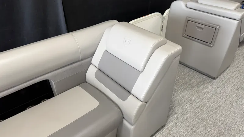 Slide: The Image of Premier 230 SUNSATION 2024 - 48
