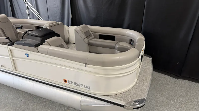 Slide: The Image of Premier 230 SUNSATION 2024 - 6