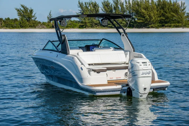 Slide: The Image of Sea Ray SDX 250 Outboard 2024 - 10