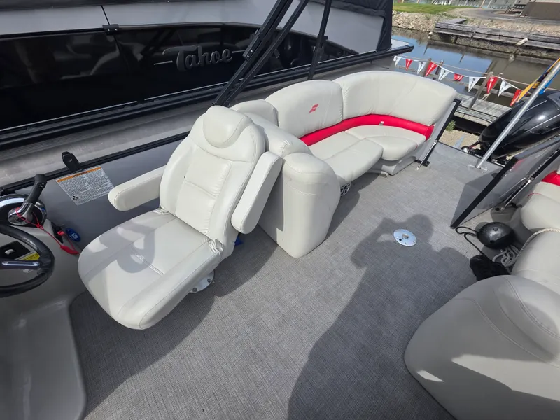 Slide: The Image of Starcraft SLS3 TRITOON 2018 - 2