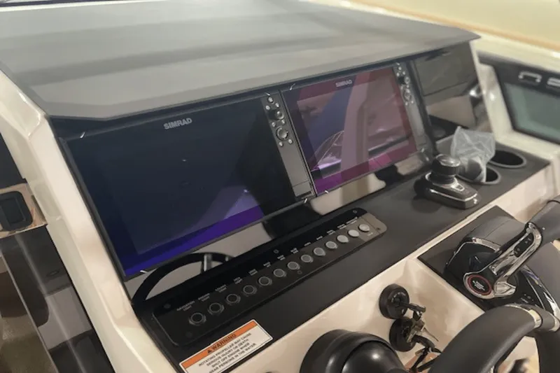 Slide: The Image of Saxdor 320 GTO 2025 - 12