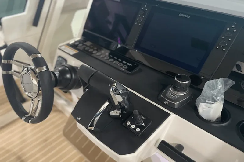 Slide: The Image of Saxdor 320 GTO 2025 - 13