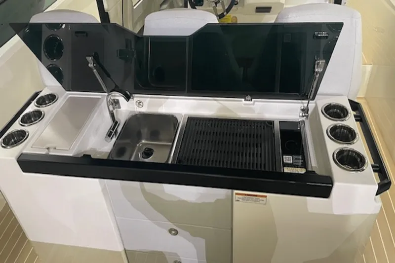 Slide: The Image of Saxdor 320 GTO 2025 - 24