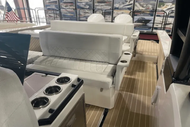 Slide: The Image of Saxdor 320 GTO 2025 - 28