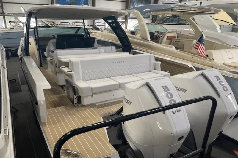 Slide: The Image of Saxdor 320 GTO 2025 - 31