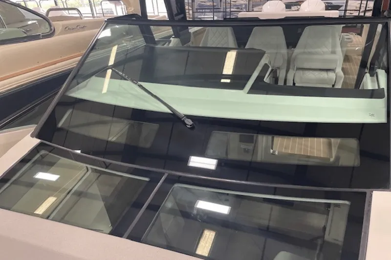 Slide: The Image of Saxdor 320 GTO 2025 - 7