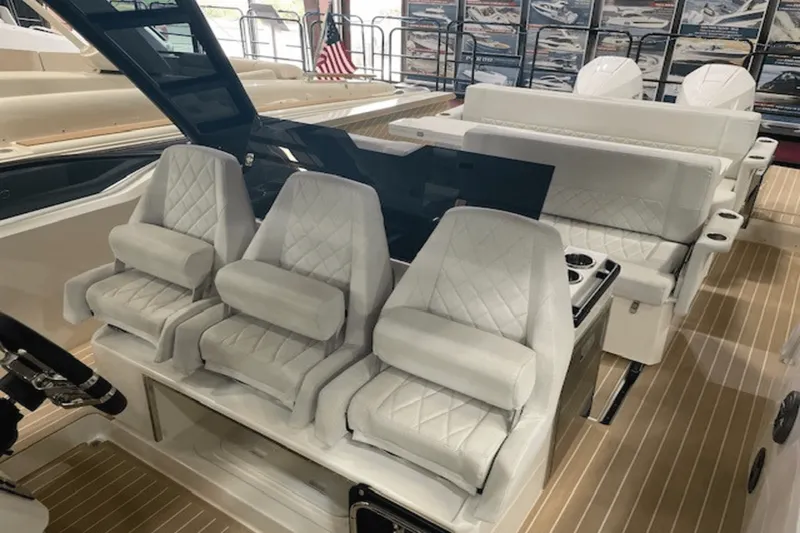 Slide: The Image of Saxdor 320 GTO 2025 - 8