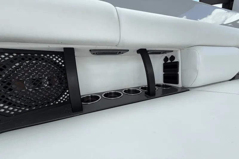 Slide: The Image of Aviara AV 36 2022 - 30