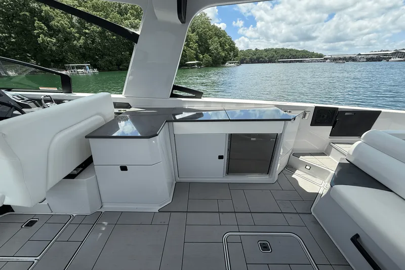 Slide: The Image of Aviara AV 36 2022 - 34