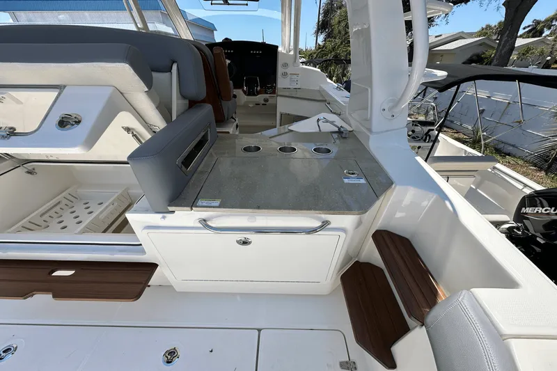 Slide: The Image of Boston Whaler 350 Realm 2025 - 17