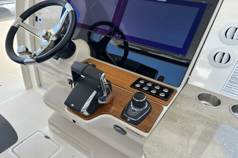 Slide: The Image of Boston Whaler 350 Realm 2025 - 23