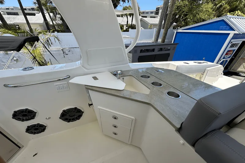 Slide: The Image of Boston Whaler 350 Realm 2025 - 29