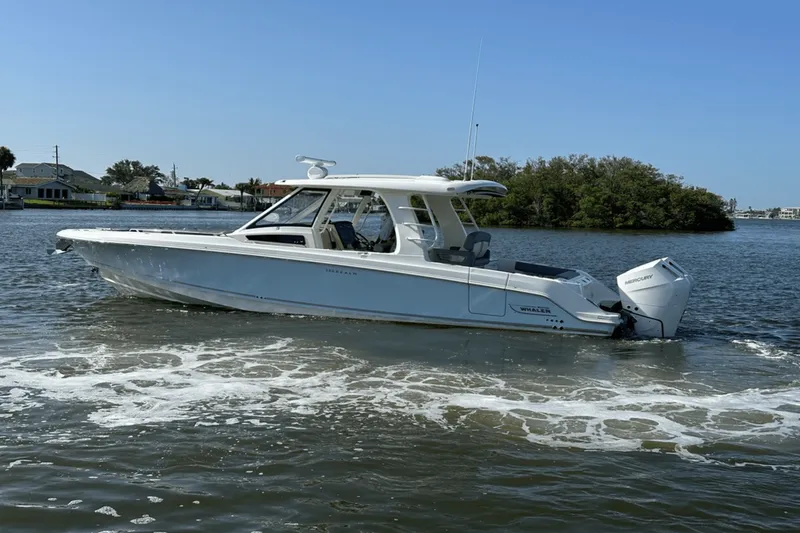 Slide: The Image of Boston Whaler 350 Realm 2025 - 3