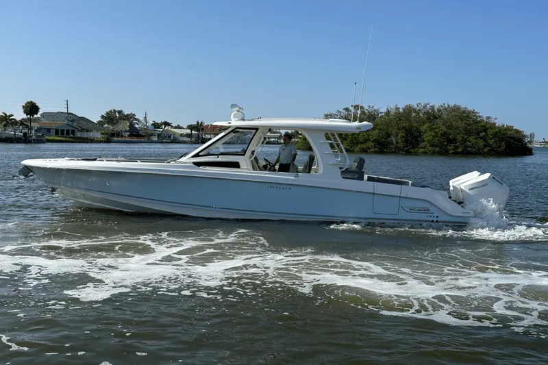 Slide: The Image of Boston Whaler 350 Realm 2025 - 39