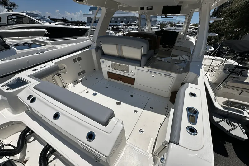 Slide: The Image of Boston Whaler 350 Realm 2025 - 5