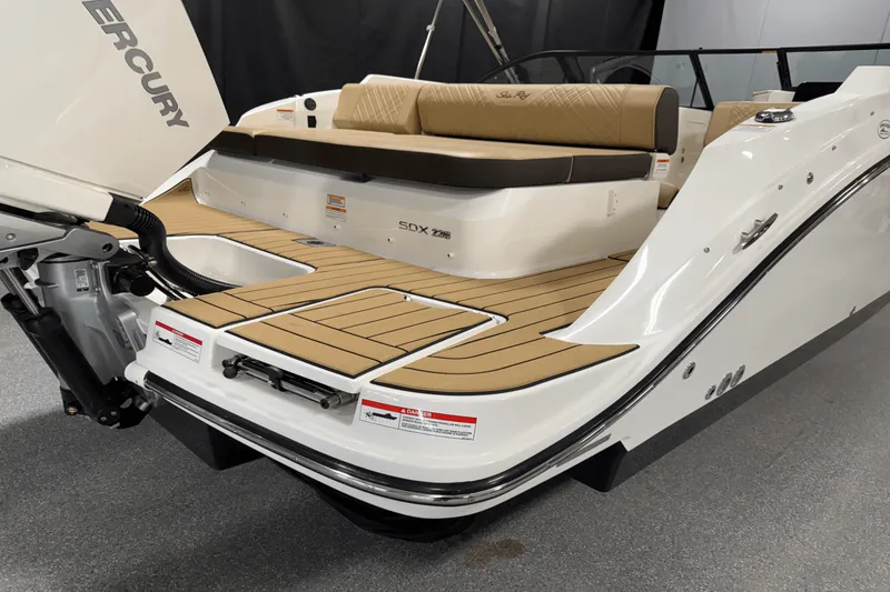 Slide: The Image of Sea Ray SDX 230 Outboard 2026 - 13