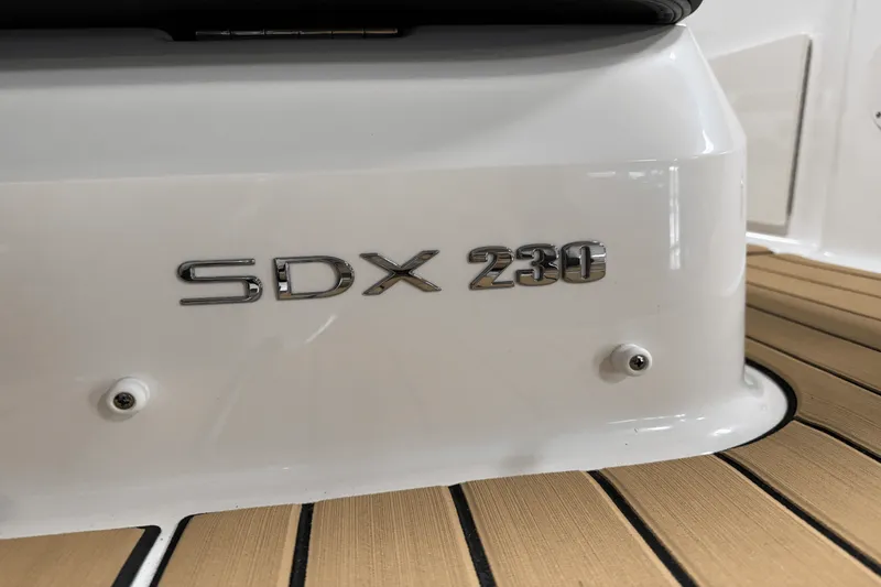 Slide: The Image of Sea Ray SDX 230 Outboard 2026 - 16