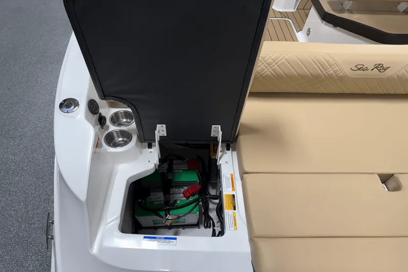 Slide: The Image of Sea Ray SDX 230 Outboard 2026 - 20