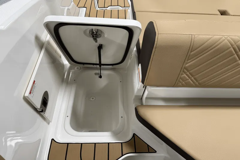 Slide: The Image of Sea Ray SDX 230 Outboard 2026 - 23