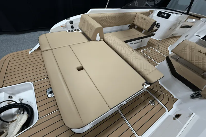 Slide: The Image of Sea Ray SDX 230 Outboard 2026 - 25