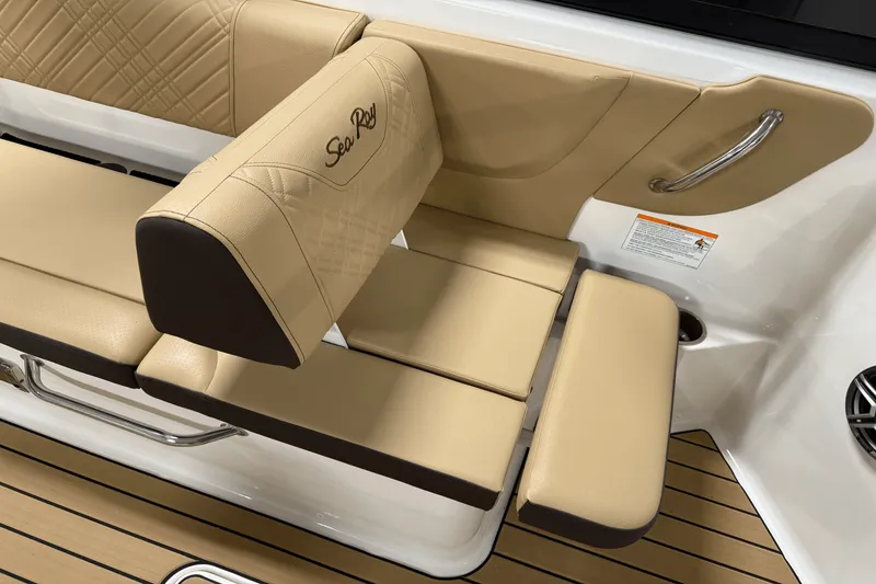 Slide: The Image of Sea Ray SDX 230 Outboard 2026 - 34