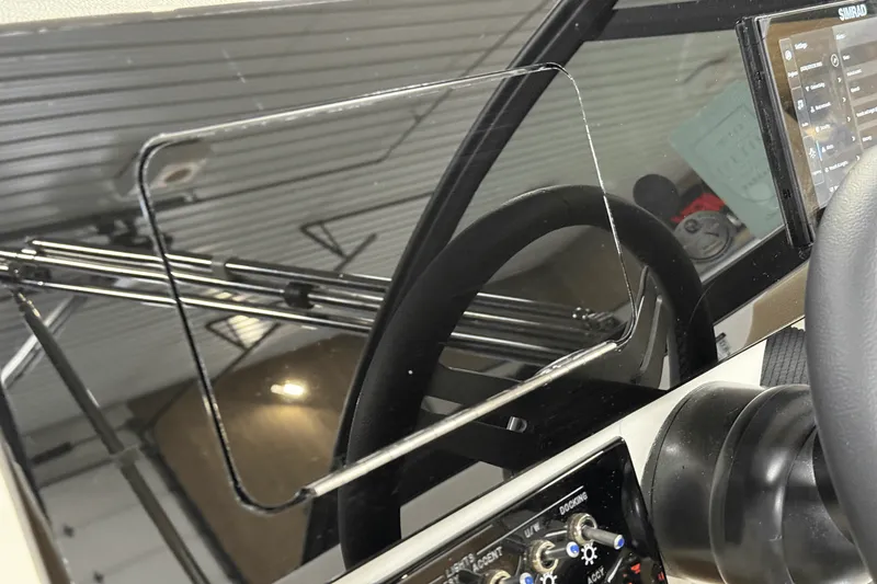 Slide: The Image of Sea Ray SDX 230 Outboard 2026 - 53