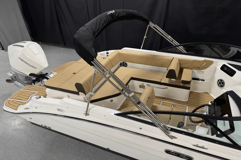 Slide: The Image of Sea Ray SDX 230 Outboard 2026 - 7