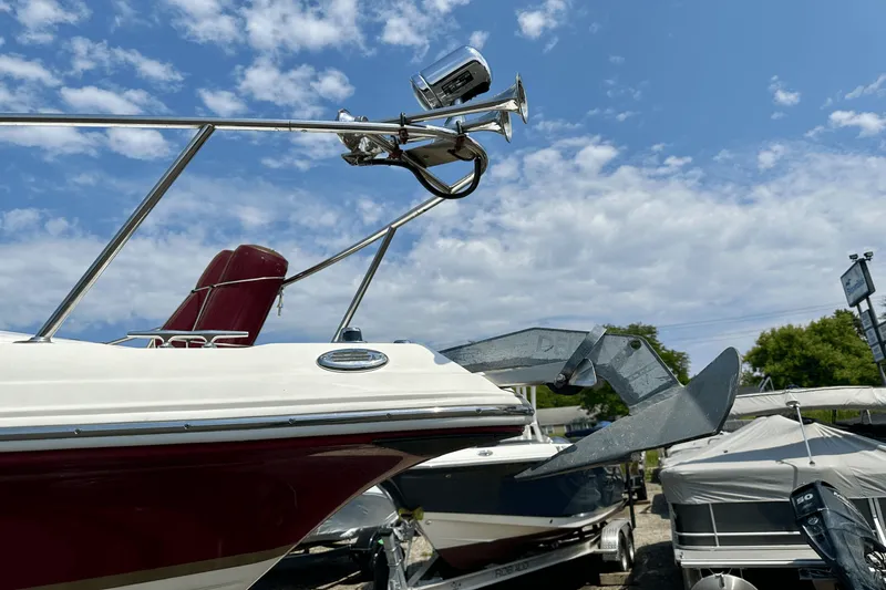 Slide: The Image of Chaparral 260 SIGNATURE 2005 - 12