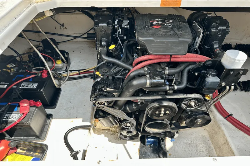 Slide: The Image of Chaparral 260 SIGNATURE 2005 - 16