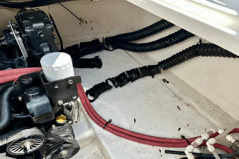 Slide: The Image of Chaparral 260 SIGNATURE 2005 - 17