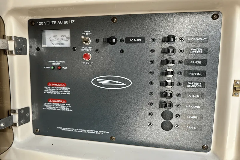 Slide: The Image of Chaparral 260 SIGNATURE 2005 - 31