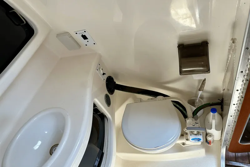 Slide: The Image of Chaparral 260 SIGNATURE 2005 - 37