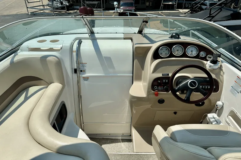 Slide: The Image of Chaparral 260 SIGNATURE 2005 - 59