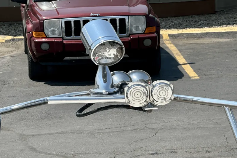 Slide: The Image of Chaparral 260 SIGNATURE 2005 - 61