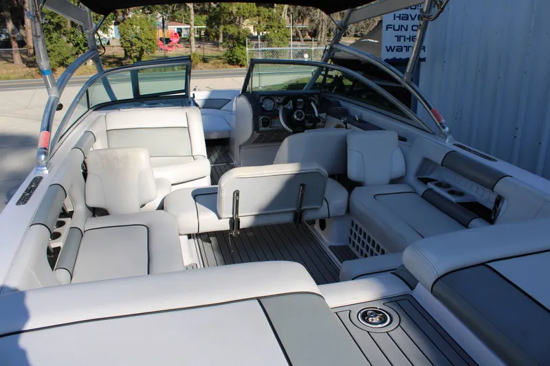 Slide: The Image of Nautique 236 2007 - 10