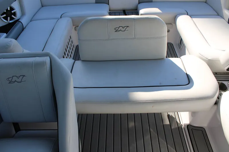 Slide: The Image of Nautique 236 2007 - 14